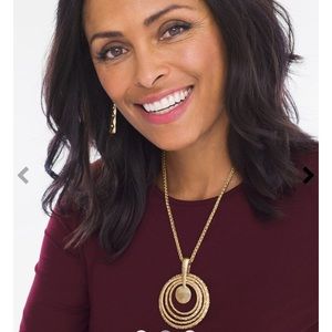NWT Gold Circle Pendant Necklace - Chicos